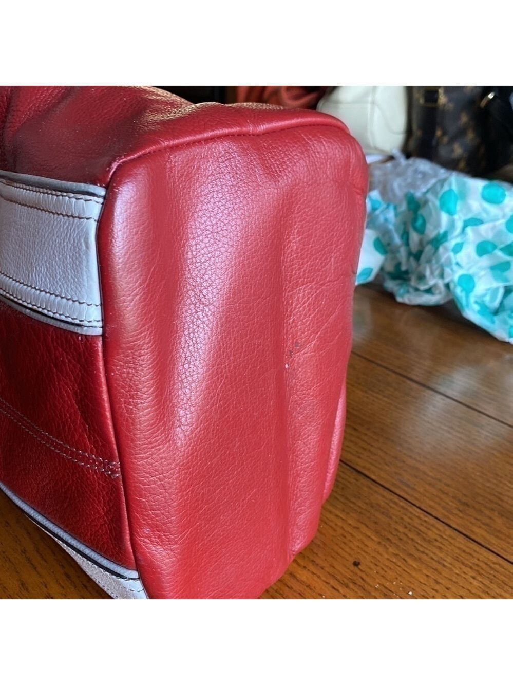TIGNANELLO stylish Red white stripes 💯 leather 🎉Host Pick 7/22 🎉 - Picture 8 of 10